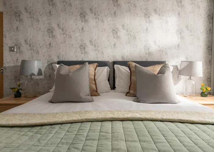 The Lansdowne Boutique Rooms With Breakfast - Adults Only